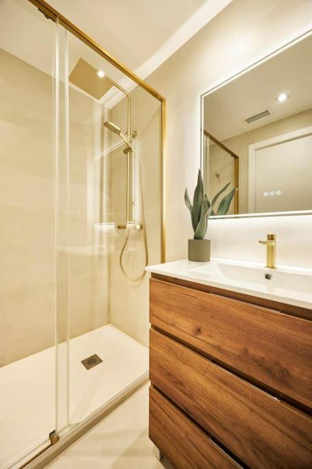 Apartamento Gran Via Style Madrid Exterior foto